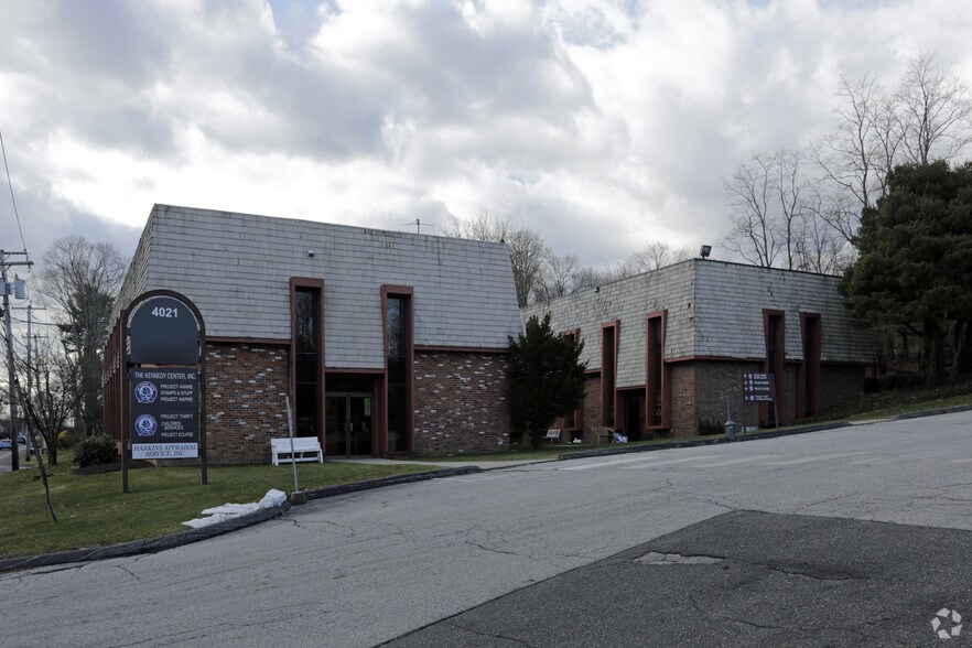 4021 Main St, Stratford, CT à vendre - Photo principale – Image 1 sur 2