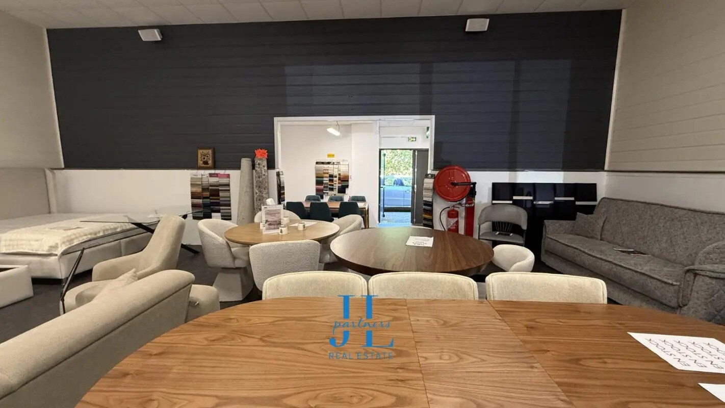 Local commercial dans Mérignac à louer Photo intérieure– Image 1 sur 6