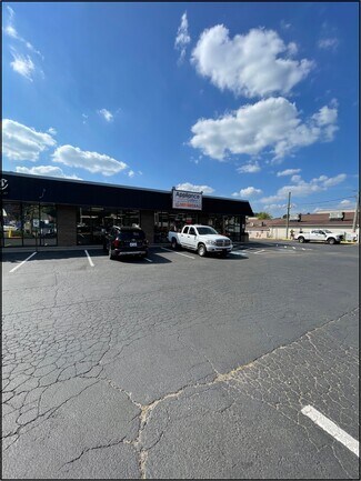 Plus de détails pour 5102-5106 South Blvd, Charlotte, NC - Local commercial à louer