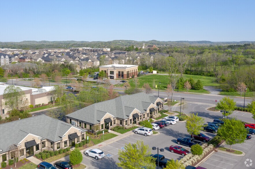 174 Saundersville Rd, Hendersonville, TN à vendre - Photo de l’immeuble – Image 2 sur 22