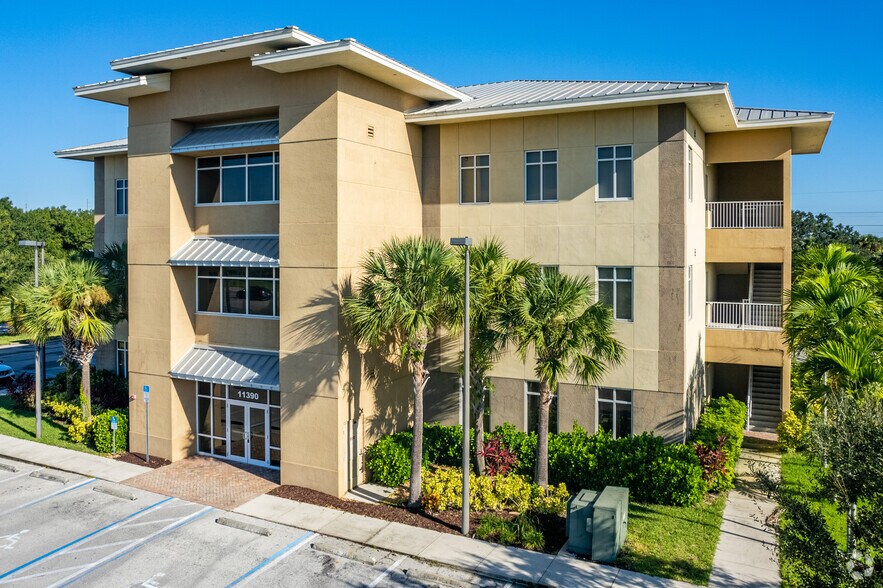 11390 Palm Beach Blvd, Fort Myers, FL à louer - Photo principale – Image 1 sur 5