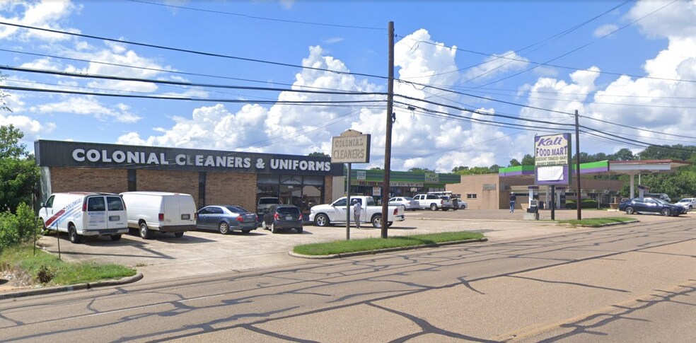 2109 N Robison Rd, Texarkana, TX à vendre - Photo de l’immeuble – Image 2 sur 3