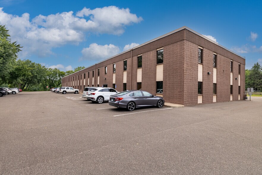 1310 E Highway 96, White Bear Lake, MN à vendre - Photo de l’immeuble – Image 2 sur 10