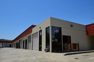 Plus de détails pour 2766-2768 Via Orange Way, Spring Valley, CA - Local d'activités, Industriel/Logistique à louer