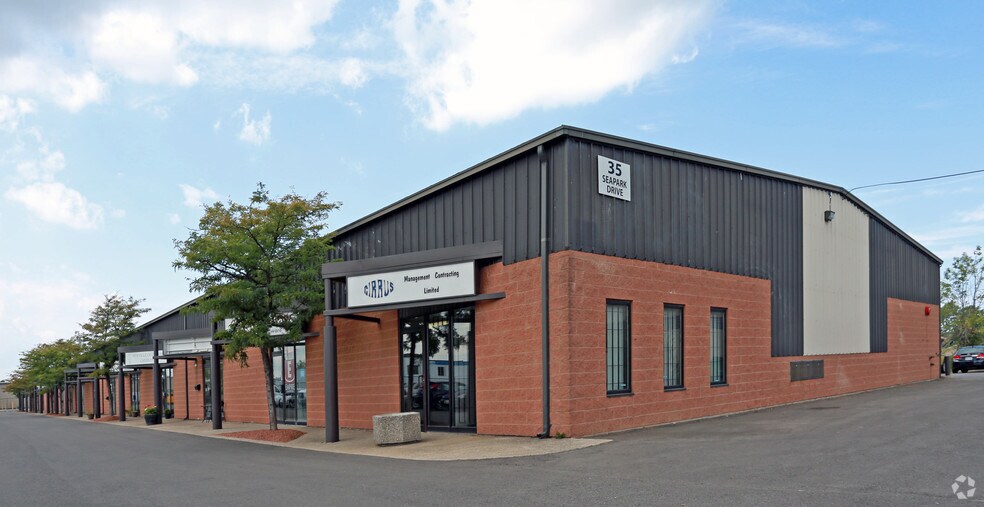 35 Seapark Dr, St Catharines, ON à louer - Photo de l’immeuble – Image 2 sur 5