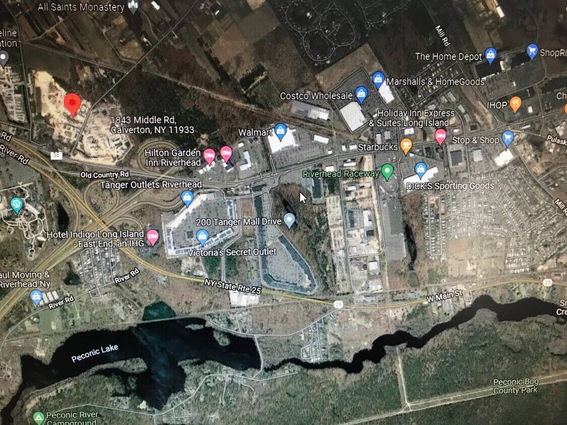 1843 Middle Rd, Calverton, NY à vendre Photo principale– Image 1 sur 8