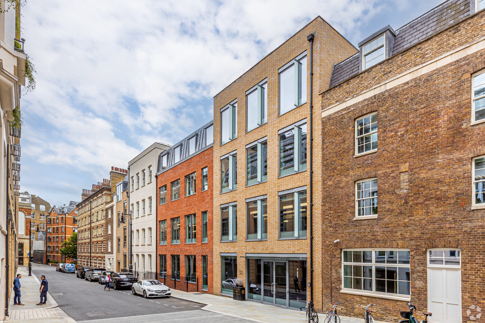 50 Grosvenor Hl, Londres à louer Photo principale– Image 1 sur 4