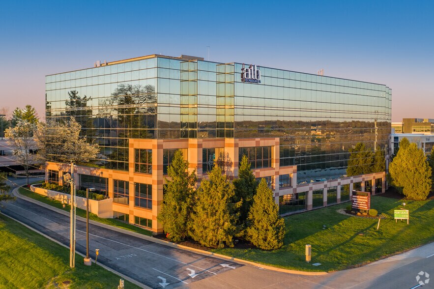 14567 N Outer Forty, Chesterfield, MO à louer - Photo principale – Image 1 sur 19