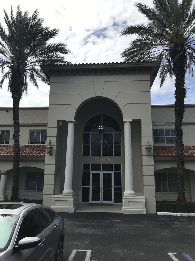12900 SW 128th St, Miami, FL 33186 - Lot 105 - - Photo intérieure - Image 1 of 17