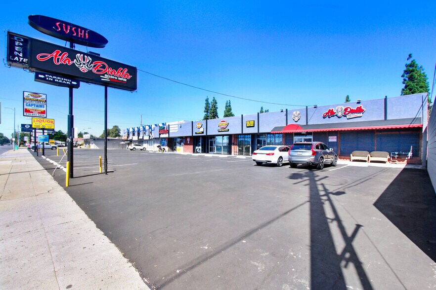 16141-16173 Roscoe Blvd, North Hills, CA à louer - Photo de l’immeuble – Image 1 sur 4
