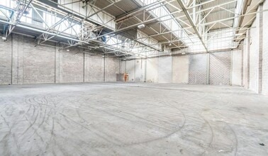 Unit D1 Triumph Business Park, Speke, Liverpool à louer Photo intérieure– Image 2 sur 2