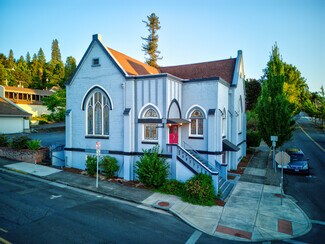Plus de détails pour 809 Main Roseburg, Roseburg, OR - Spécialisé à vendre