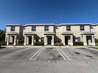 Plus de détails pour 556 NE 5th St, Florida City, FL - Logement à vendre