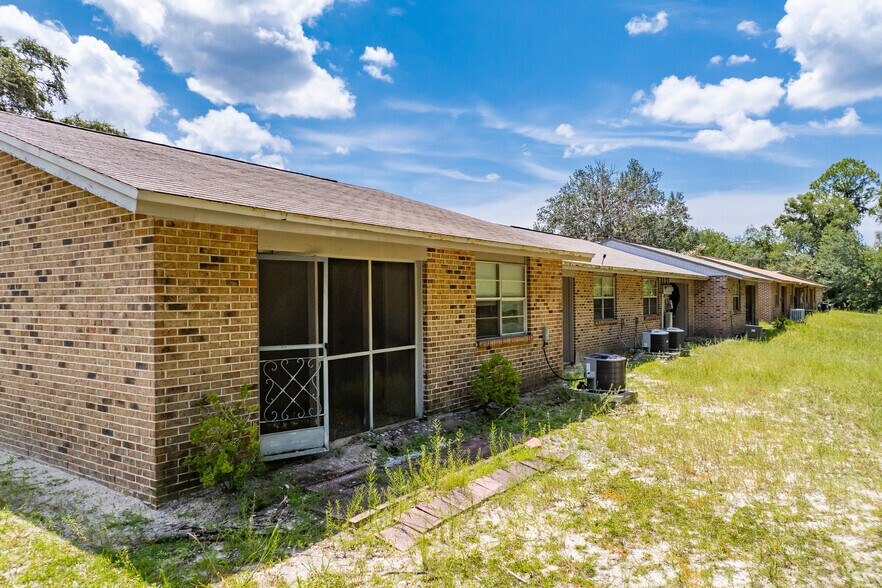 10931 W Tidewater Cir, Crystal River, FL à vendre - Photo de l’immeuble – Image 3 sur 20