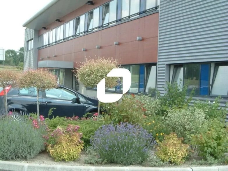 Bureau dans Valenciennes à louer - Photo de l’immeuble – Image 2 sur 4