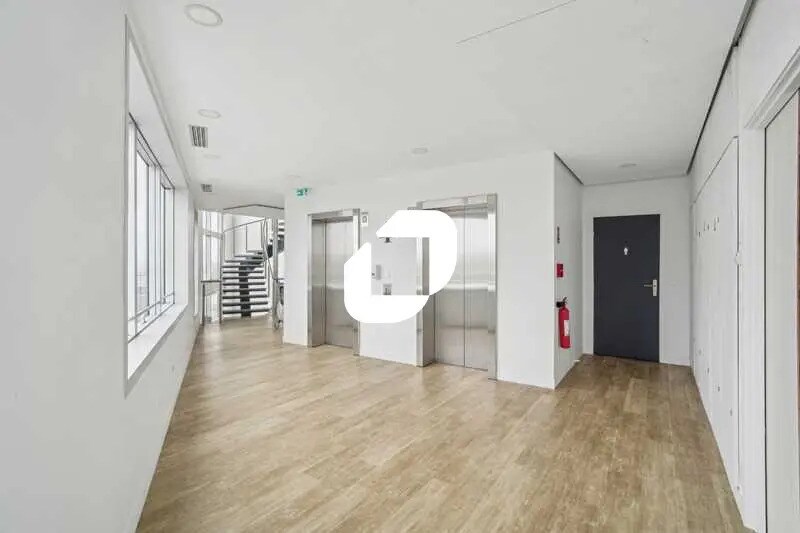 Bureau dans Villepinte à louer - Photo de l’immeuble – Image 3 sur 9