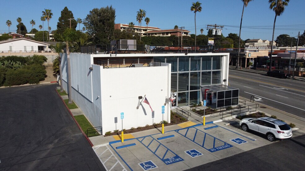 25th, San Pedro, CA à louer - Photo de l’immeuble – Image 1 sur 3