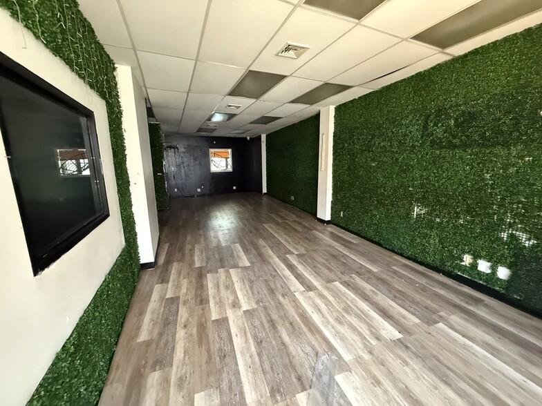 558 Melrose Ave, Bronx, NY à louer - Photo de l’immeuble – Image 2 sur 12