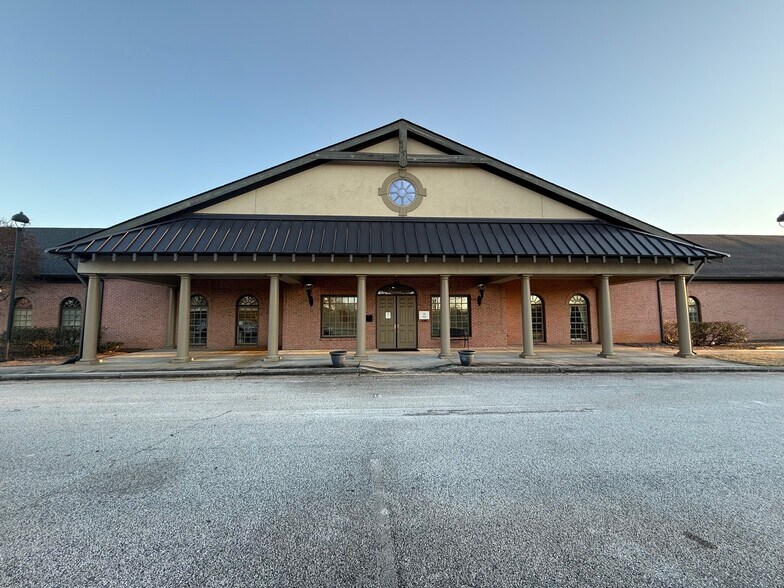 1941 Highway 81, Loganville, GA à louer - Photo de l’immeuble – Image 1 sur 2