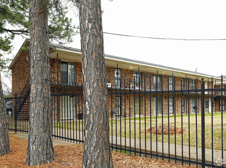1095 Merriwether Ave, Memphis, TN à vendre - Photo de l’immeuble – Image 2 sur 34