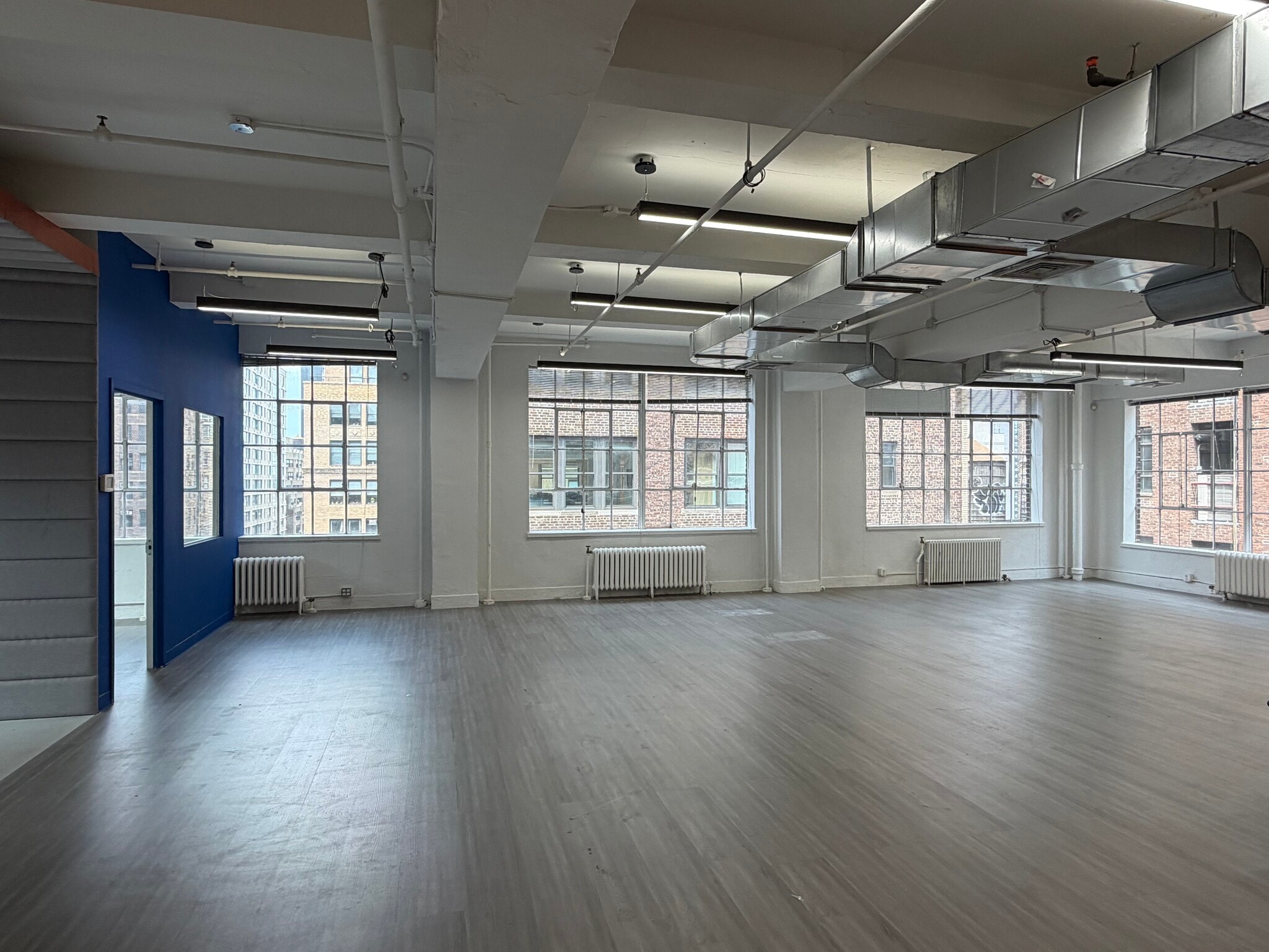 263 W 38th St, New York, NY à louer Photo intérieure– Image 1 sur 5