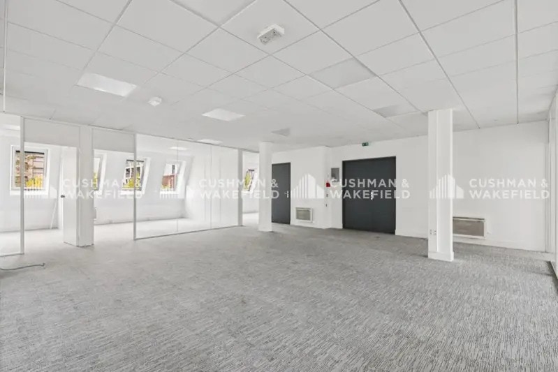 52-54 Rue Du Capitaine Guynemer, Courbevoie à louer - Photo intérieure – Image 3 sur 14
