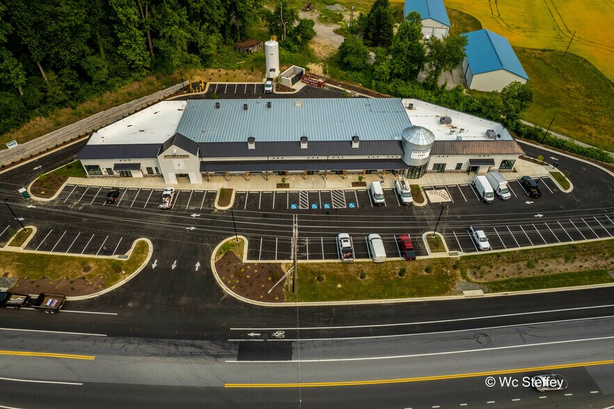 5078 Solomons Island Rd, Lothian, MD à louer - Photo de l’immeuble – Image 3 sur 10