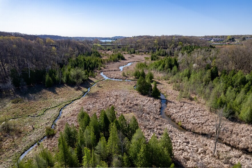 8300 Dixie Hwy, Clarkston, MI à vendre - Photo de l’immeuble – Image 2 sur 17