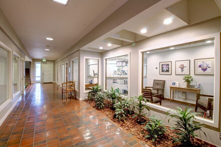 7490 Clubhouse Rd, Boulder, CO à vendre - Photo intérieure – Image 2 sur 10