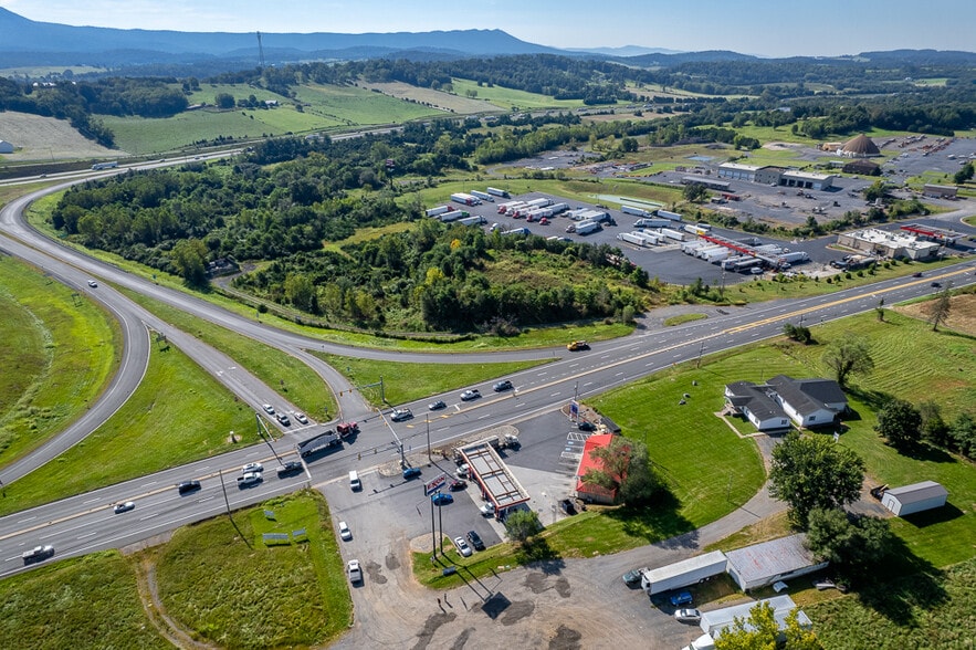 3772 North Valley Pike, Harrisonburg, VA à vendre - Photo de l’immeuble – Image 2 sur 6
