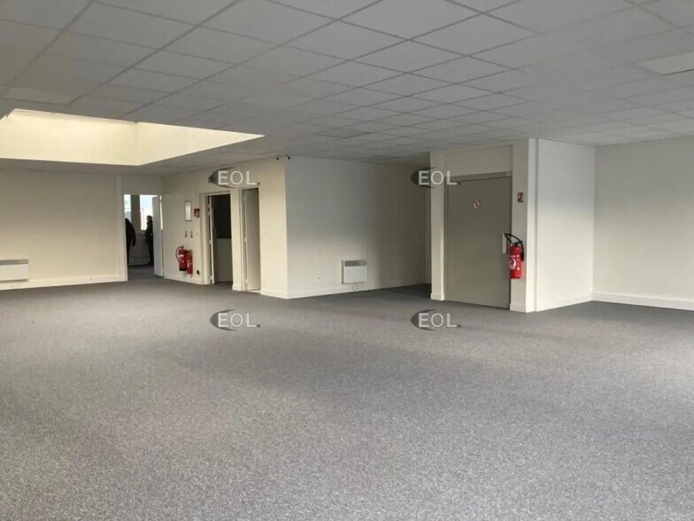 Local d’activités dans Vitry-sur-Seine à louer - Photo intérieure – Image 3 sur 6