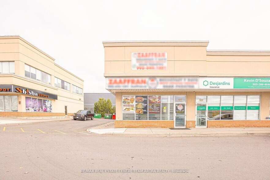 812 Britannia Rd, Mississauga, ON à vendre - Photo de l’immeuble – Image 2 sur 3