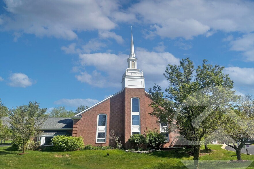 39200 W 12 Mile Rd, Farmington, MI à louer - Photo de l’immeuble – Image 1 sur 1