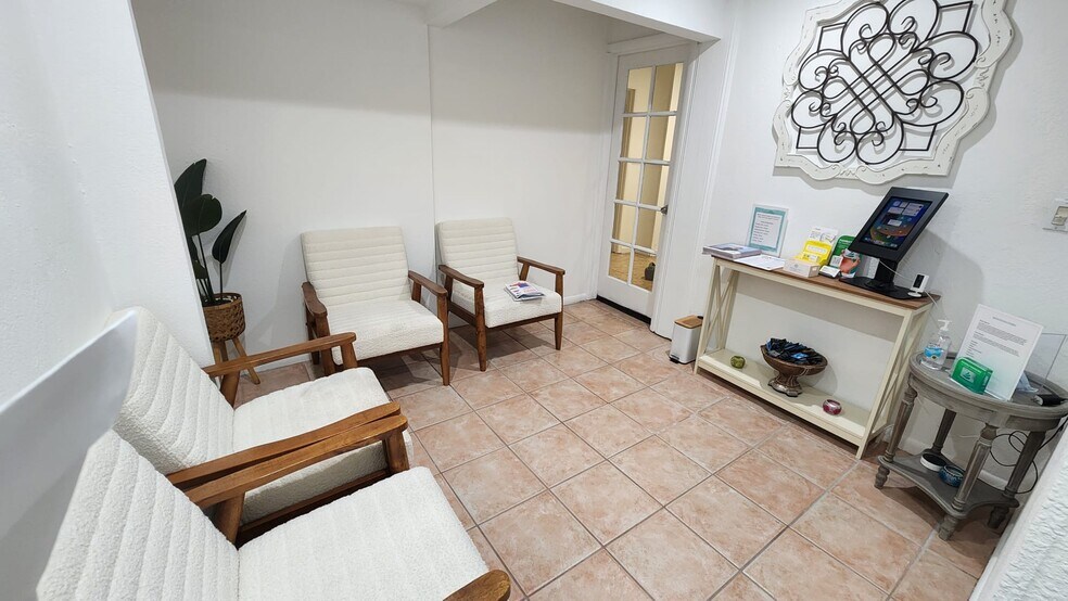 7800 W Oakland Park Blvd, Sunrise, FL à vendre - Photo de l’immeuble – Image 3 sur 15
