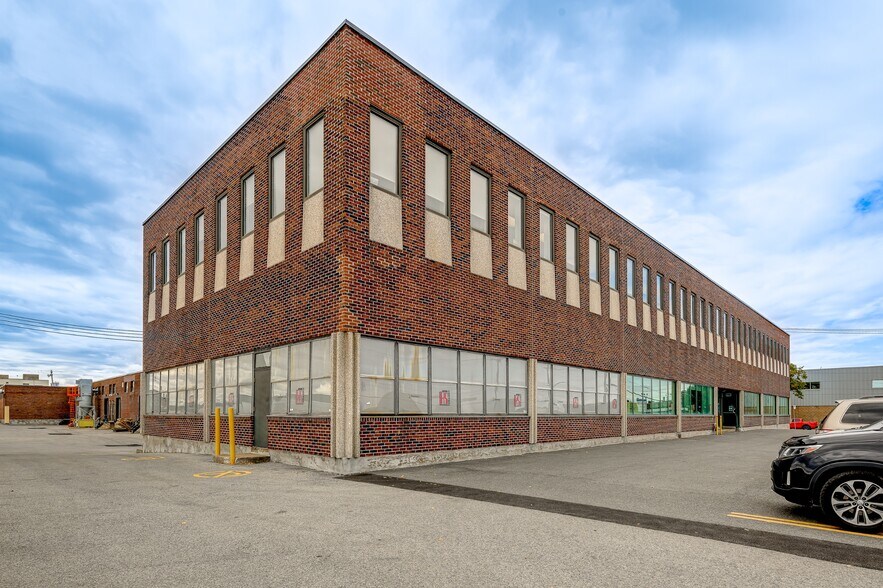 500-600 Rue Hodge, Montréal, QC à louer - Photo de l’immeuble – Image 3 sur 17