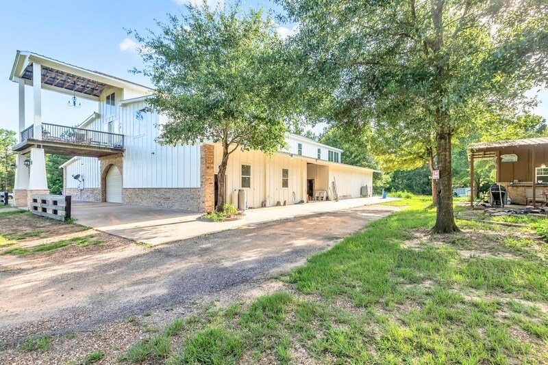 719 Turkey Creek Dr, Livingston, TX à vendre - Photo de l’immeuble – Image 3 sur 12