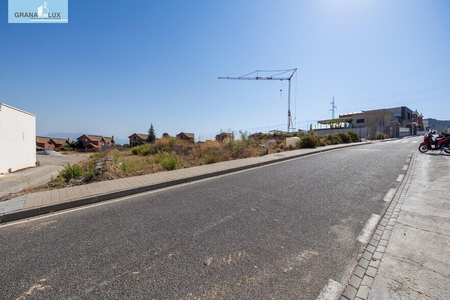 Terrain dans Dílar à vendre - Photo de l’immeuble – Image 3 sur 21
