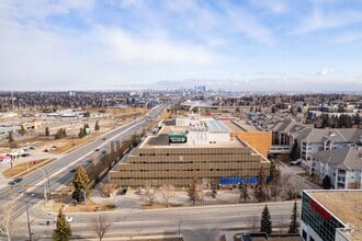 8500 Macleod Trl SE, Calgary, AB - Vue aérienne vue de carte - Image1