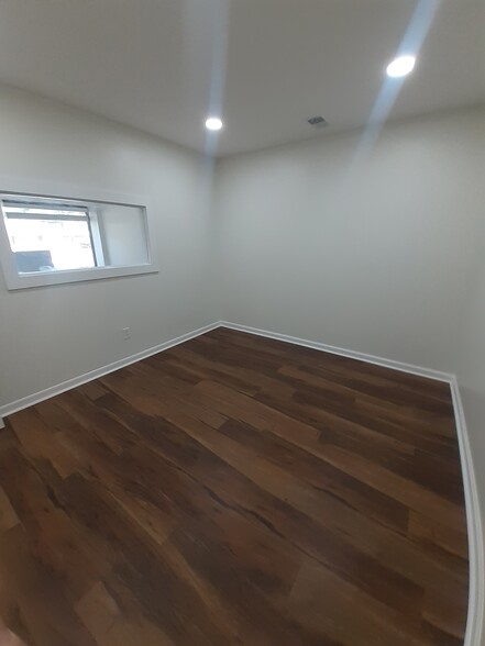 600 Houze Way, Roswell, GA à louer - Photo intérieure – Image 2 sur 22