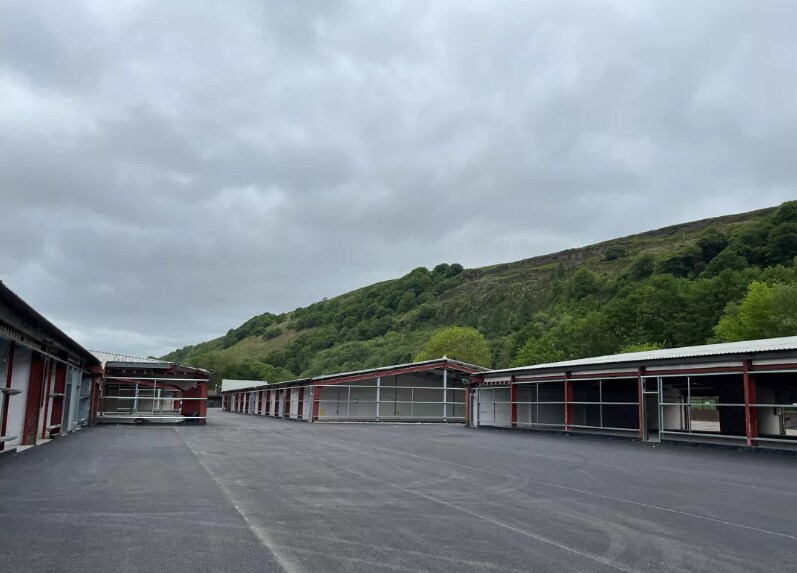 21 Festival Park, Ebbw Vale à louer Photo principale– Image 1 sur 9