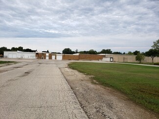 Plus de détails pour 100 Washington St, Fox Lake, WI - Industriel/Logistique à louer