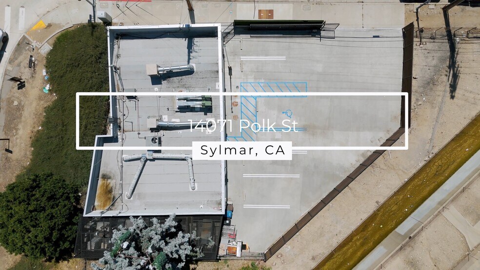 14071 Polk St, Sylmar, CA à louer - Vidéo sur l’annonce professionnelle – Image 2 sur 43