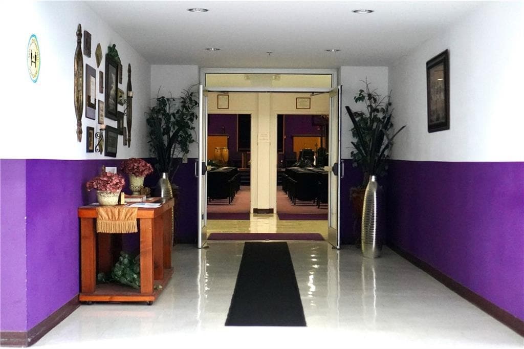 View Photo