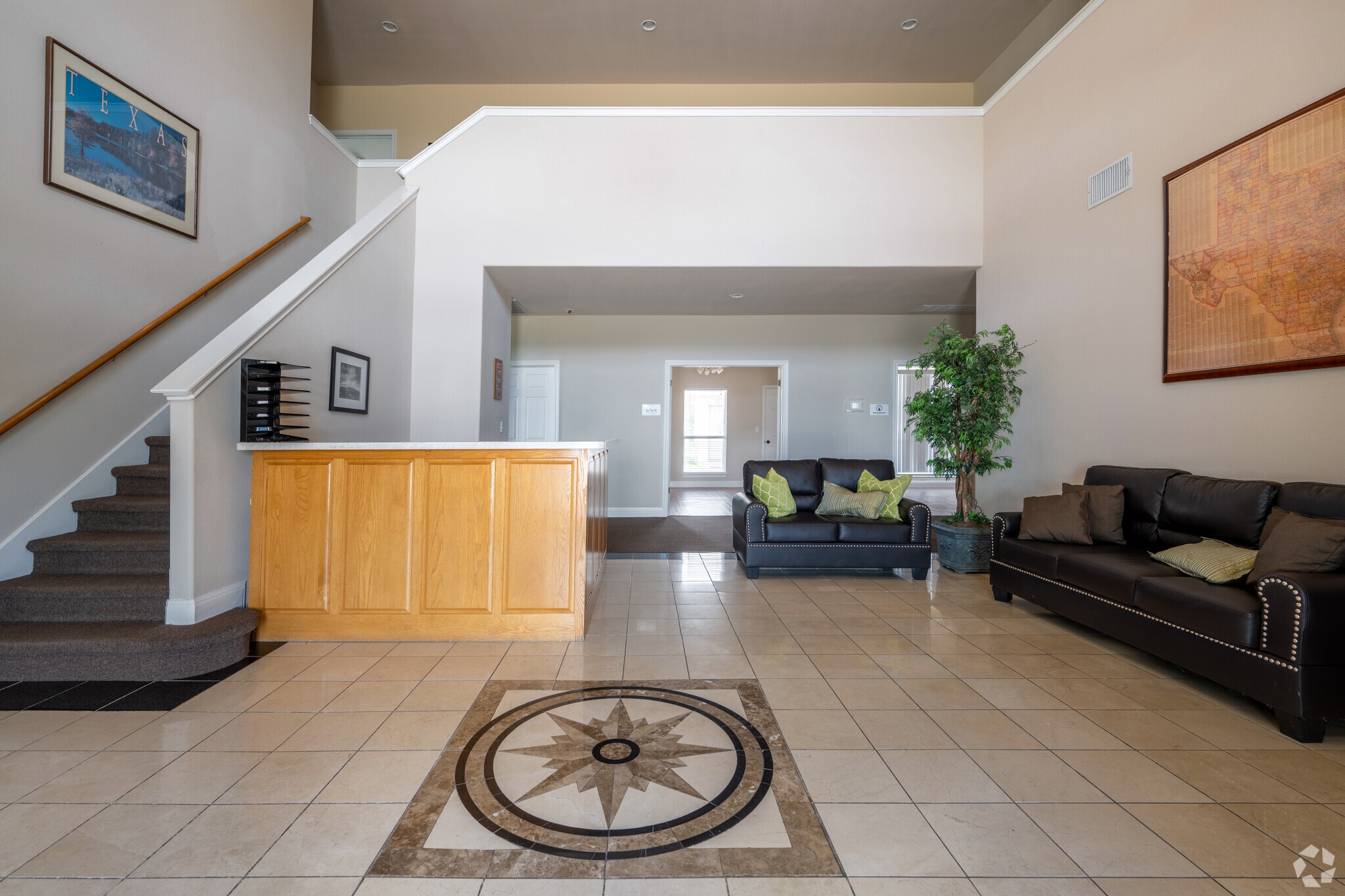 10200 Hwy 290 W, Austin, TX à louer Hall d’entrée– Image 1 sur 12