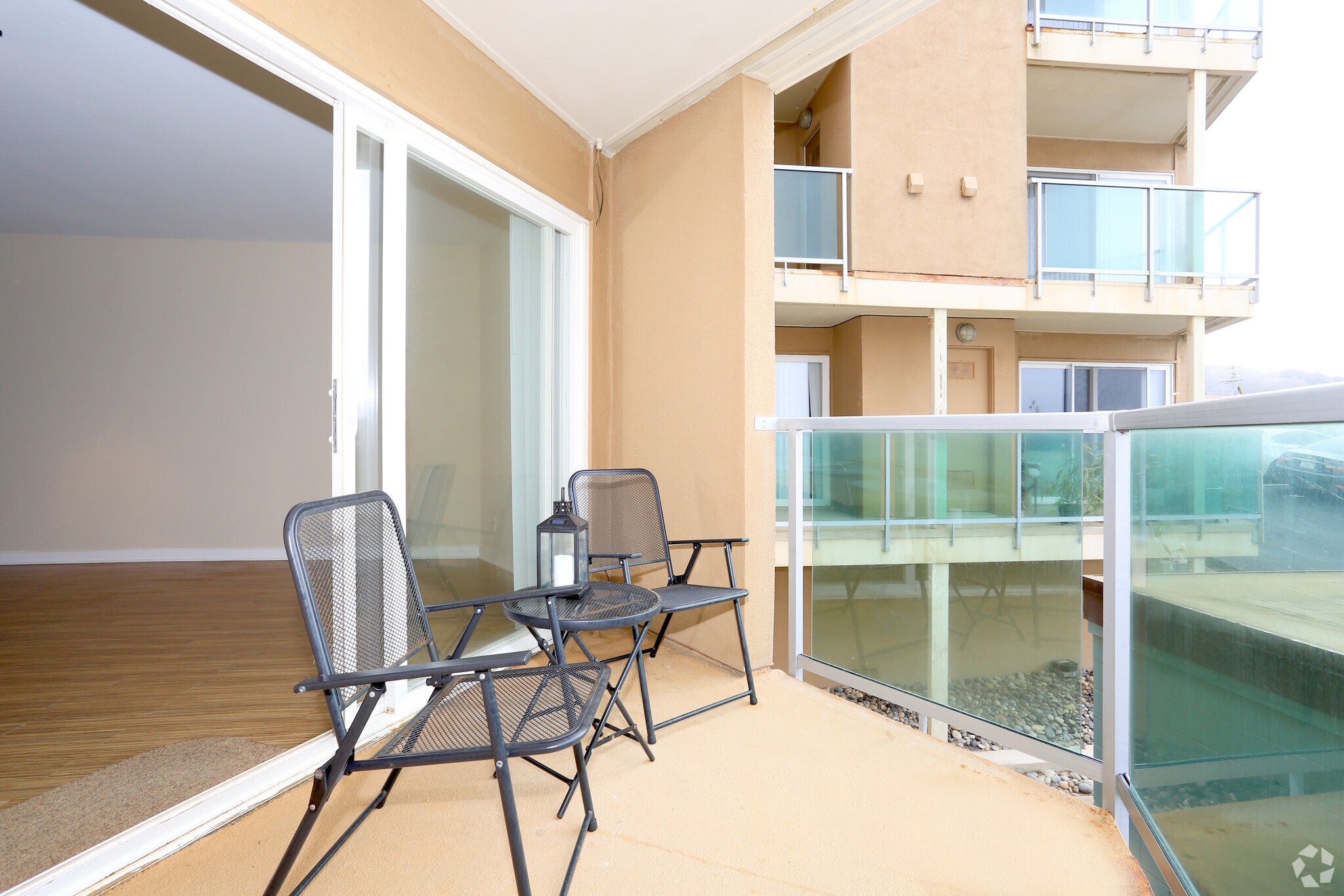 380 Esplanade Ave, Pacifica, CA à vendre Photo principale– Image 1 sur 89