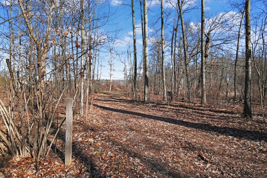 11770 Shaffer Rd, Davisburg, MI à vendre - Photo de l’immeuble – Image 2 sur 24