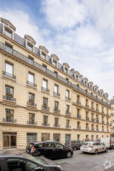 12 Bis Rue De La Victoire, Paris à louer - Photo de l’immeuble – Image 2 sur 3