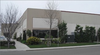Plus de détails pour 31669-31699 Hayman St, Hayward, CA - Industriel/Logistique à louer