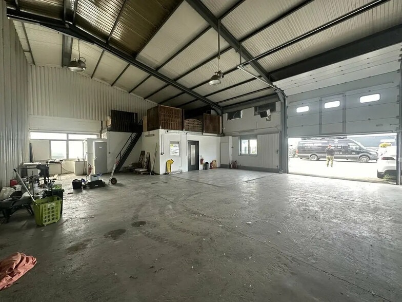 Local d'activités dans Bischheim à vendre - Photo de l’immeuble – Image 3 sur 8