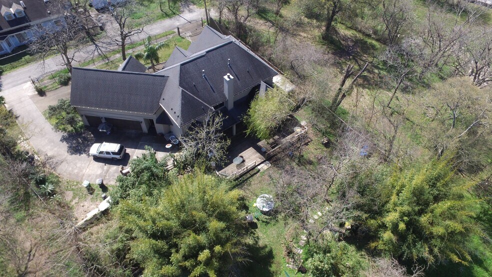 315 Embry St, Houston, TX à vendre - Photo de l’immeuble – Image 2 sur 10
